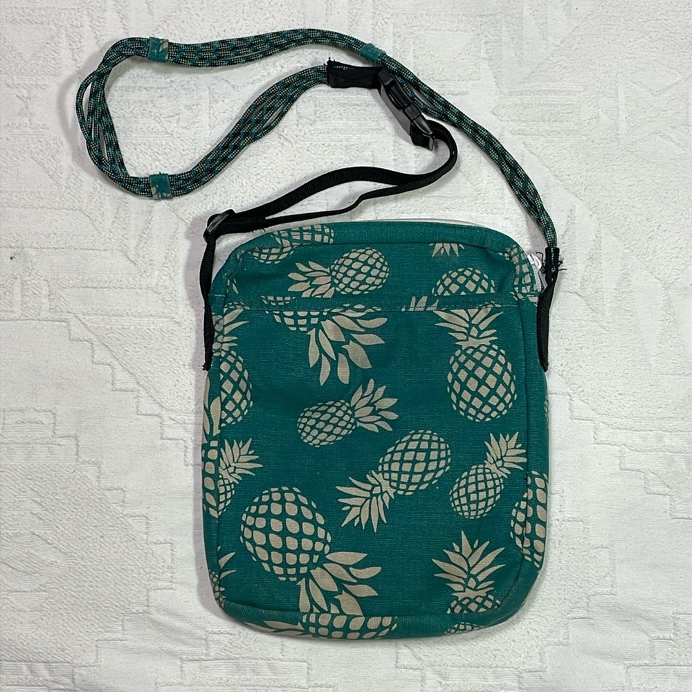 Kavu Keeper Crossbody Rope Bag Cotton Canvas Purse Pineapples Teal Blue & Gray - Picture 5 of 16